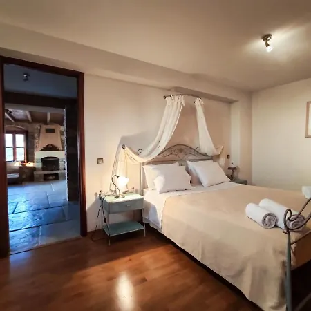 Grande Grotta House * Myrties