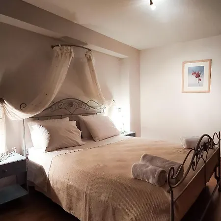 Grande Grotta House * Myrties