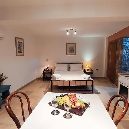 Grande Grotta House