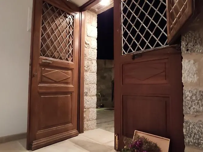 Grande Grotta House بيت للعطل Myrties