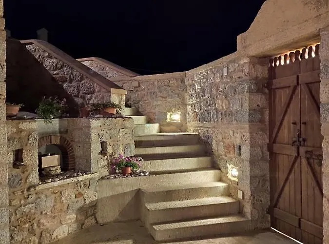 Grande Grotta House بيت للعطل