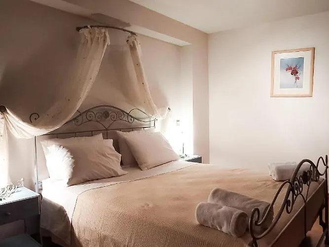 Grande Grotta House * Myrties