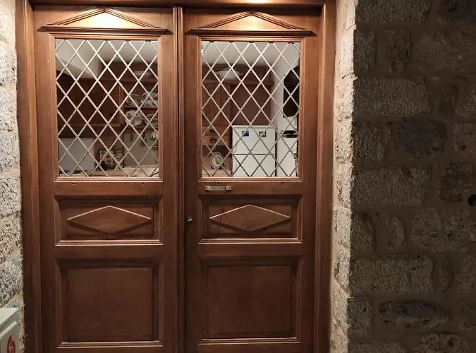 Grande Grotta House * Myrties