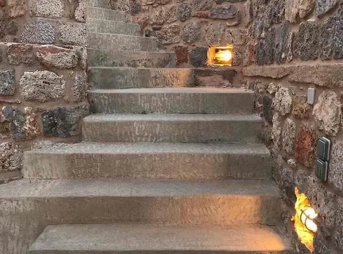 Grande Grotta House *