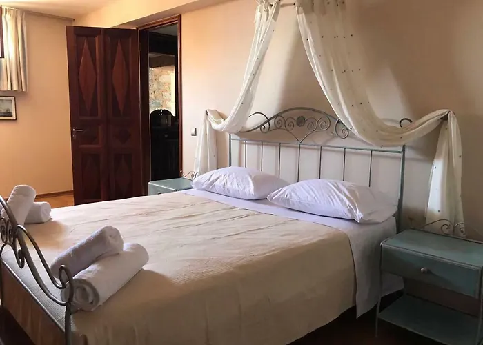 Grande Grotta House *